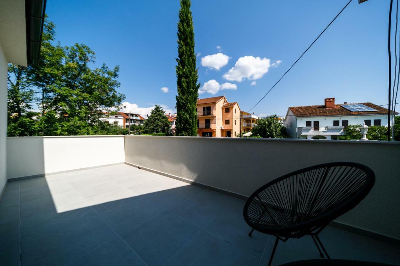 Hotel Mari House Malinska Esterno foto